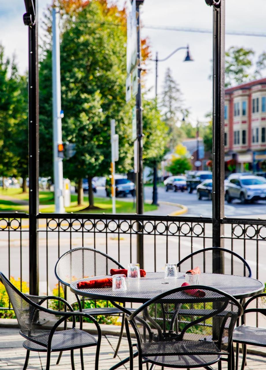 Colgate Inn Hamilton Extérieur photo